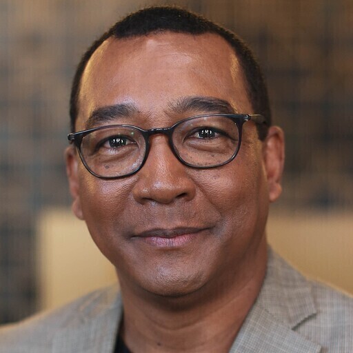 Mel Windley headshot